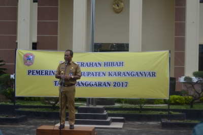 BUPATI KARANGANYAR APEL PAGI DI PENGADILAN AGAMA