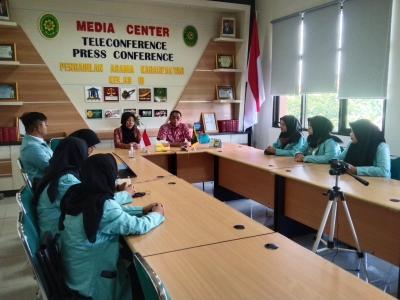 PENERIMAAN MAHASISWA MAGANG UNIVERSITAS SEBELAS MARET SURAKARTA DI PENGADILAN AGAMA KARANGANYAR