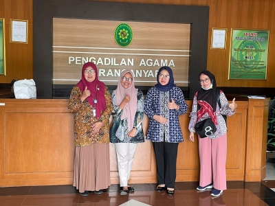 KUNJUNGAN TIM BALAI DIKLAT KEAGAMAAN SEMARANG KE PENGADILAN AGAMA KARANGANYAR
