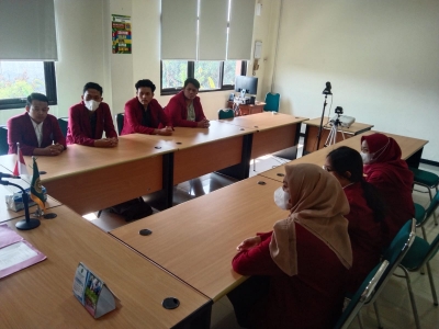SERAH TERIMA MAHASISWA KKL FH UNISRI SURAKARTA