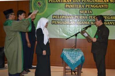 Pelantikan Panitera Pengganti