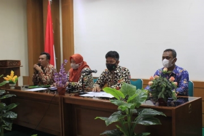 PEMBINAAN DAN EVALUASI KINERJA PA KARANGANYAR TAHUN 2021